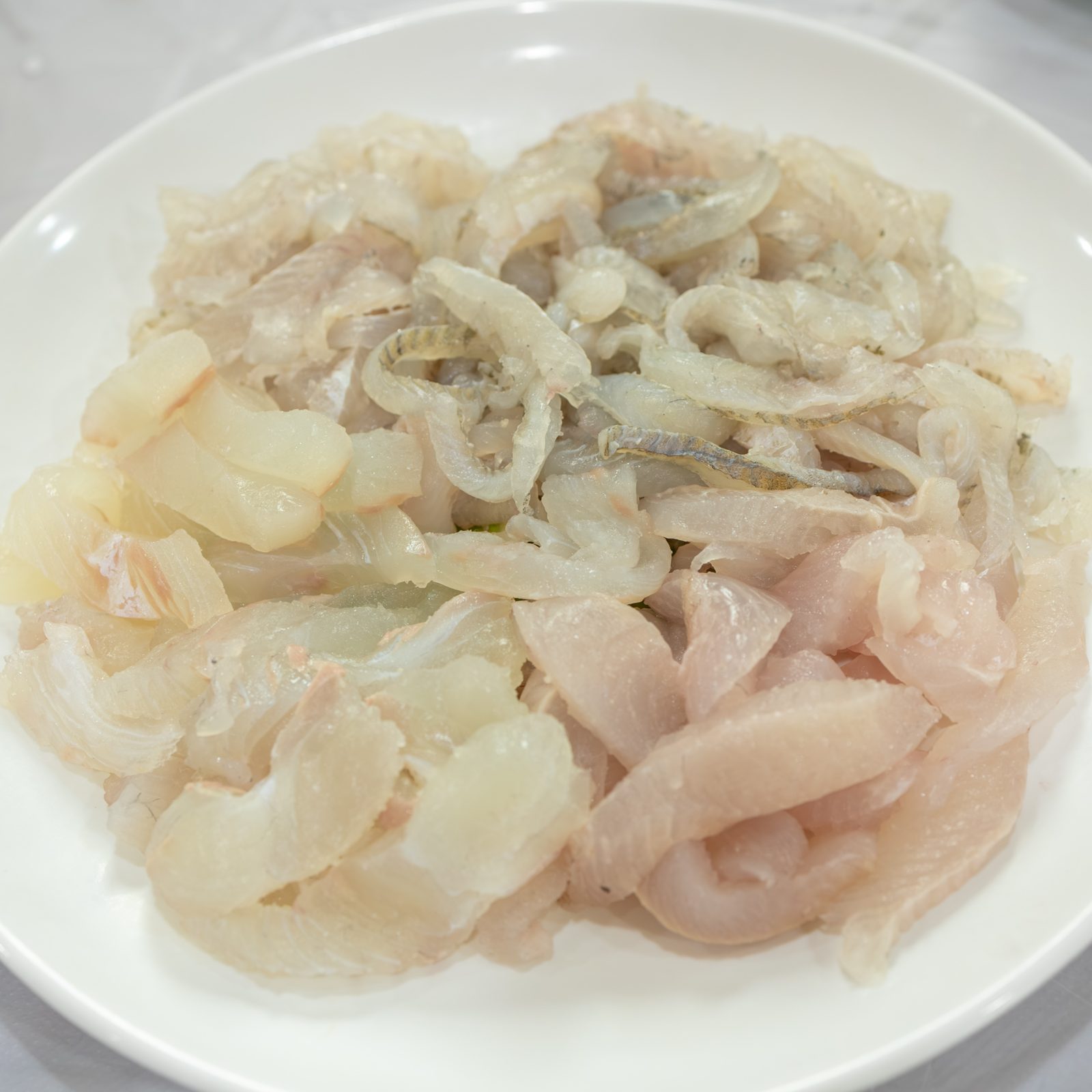 자연산 제철회 한 접시